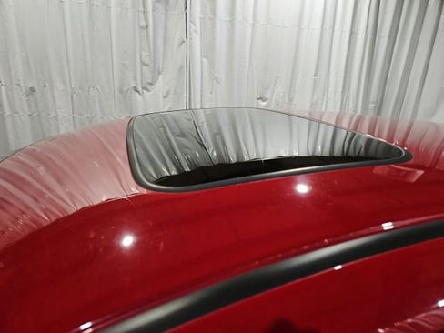 Used 2018 Honda HR-V EX image 9