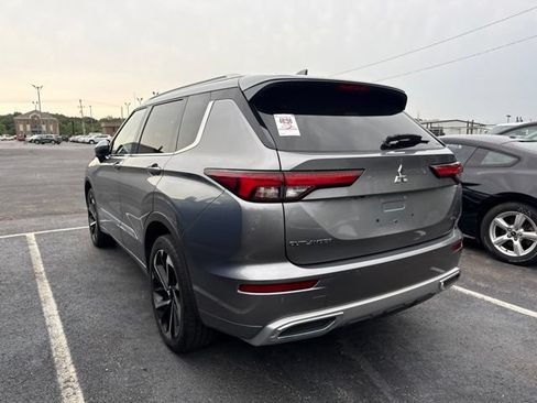 Used 2022 Mitsubishi Outlander SEL AWD/4WD image 3
