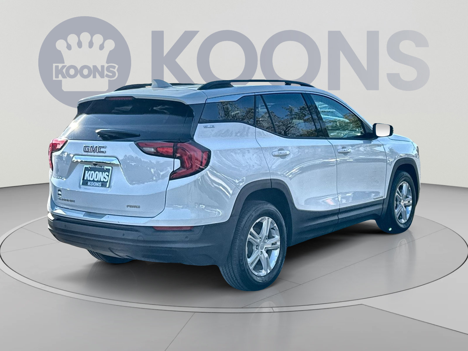 Used 2020 GMC Terrain SLE w/ Driver Convenience Package AWD/4WD image 11