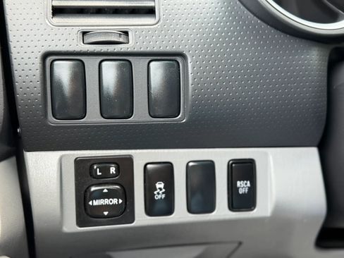 Used 2012 Toyota Tacoma 4x4 Access Cab w/ SR5 Pkg image 25