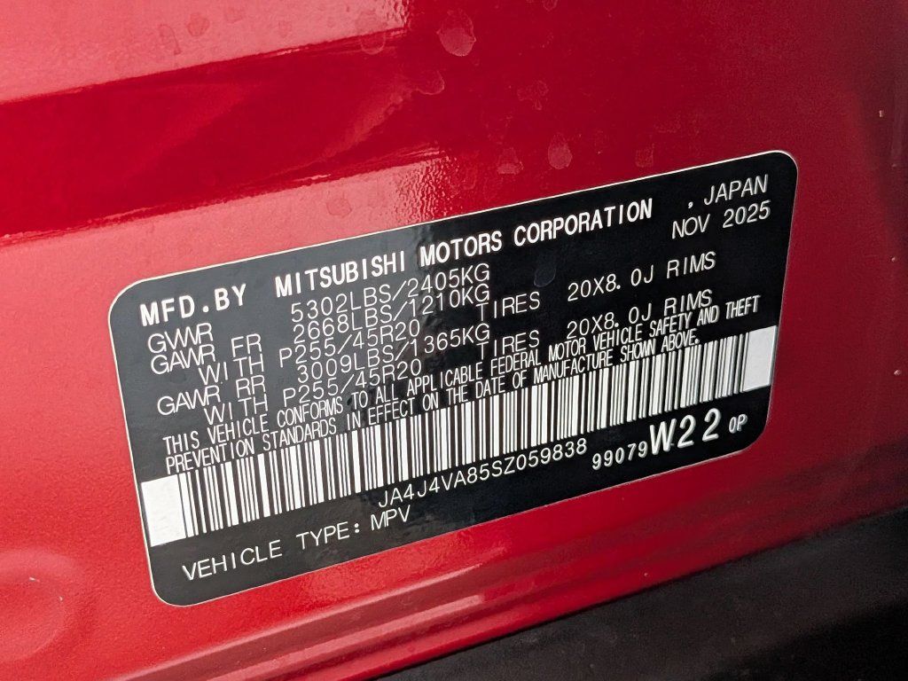 Used 2025 Mitsubishi Outlander SE AWD/4WD image 35