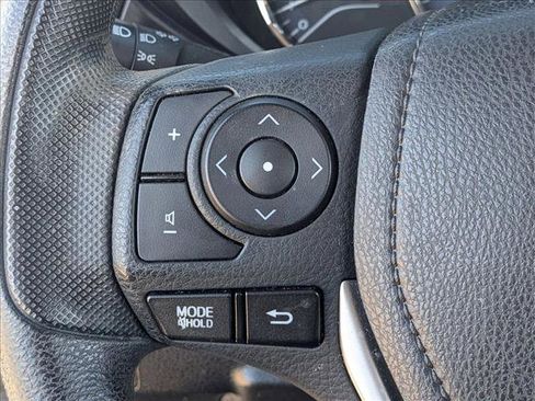 Used 2016 Toyota Corolla L image 10