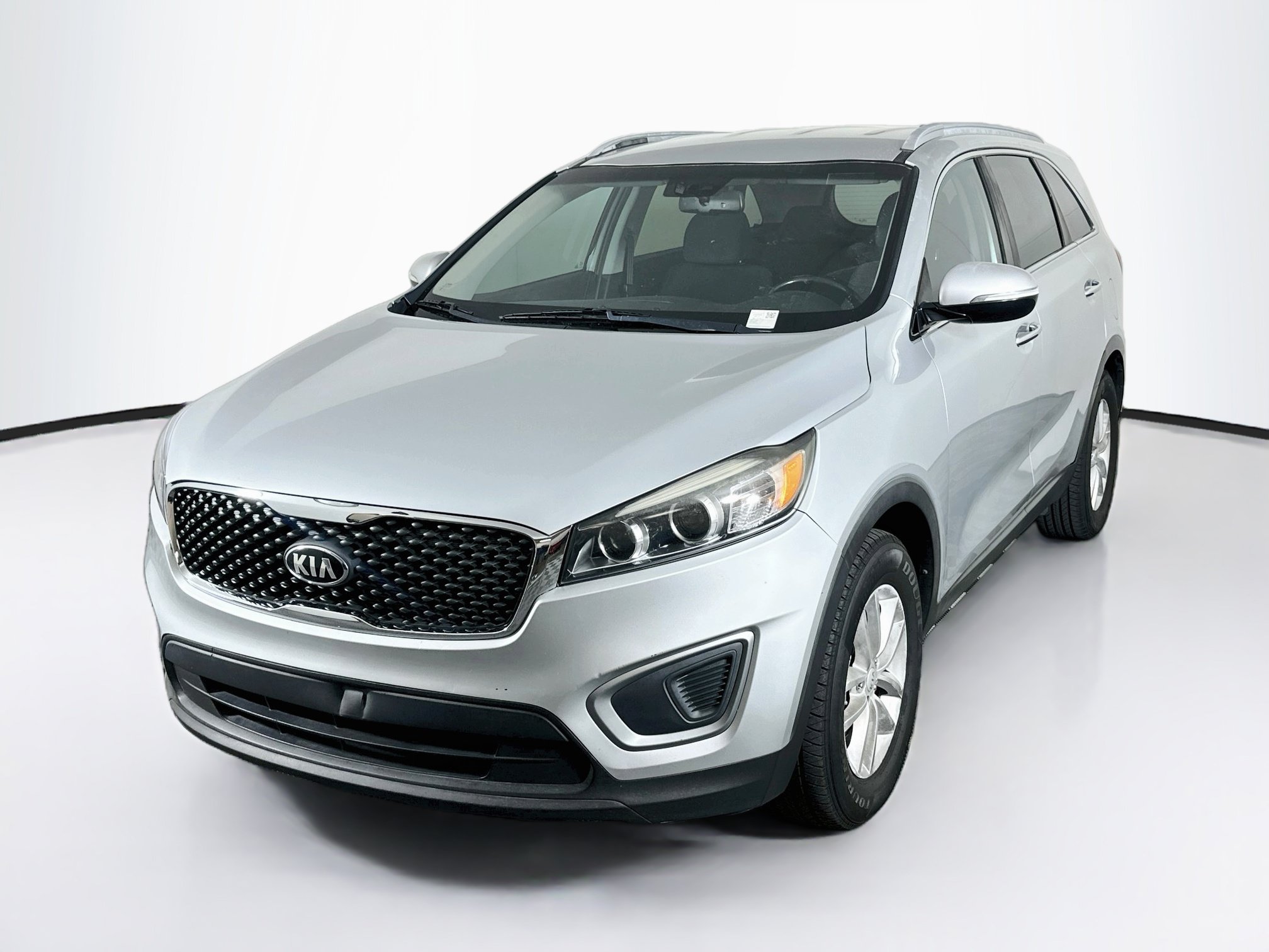 Used 2017 Kia Sorento FWD w/ LX Convenience Package image 3
