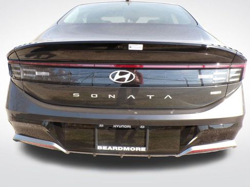 Certified 2025 Hyundai Sonata SEL AWD/4WD image 3