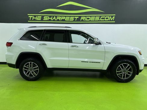 Used 2020 Jeep Grand Cherokee Limited AWD/4WD image 11