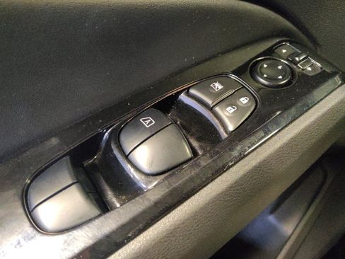 Used 2023 Nissan Altima 2.5 SV FWD image 27