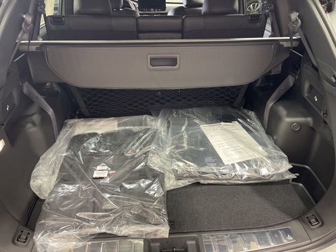 New 2025 Mitsubishi Outlander SE image 30