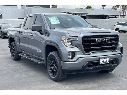 Used 2022 GMC Sierra 1500 Elevation w/ LPO, Elevation Black Package AWD/4WD image 8