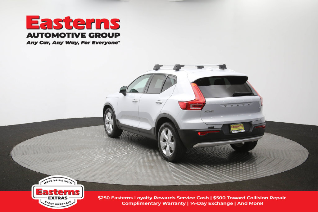 Used 2021 Volvo XC40 T4 Momentum FWD image 64