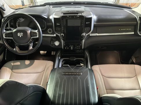Used 2024 RAM 1500 Limited AWD/4WD image 19