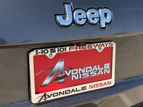 Used 2014 Jeep Grand Cherokee Summit AWD/4WD image 34