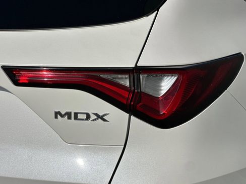 Used 2023 Acura MDX FWD w/ Technology Package image 39