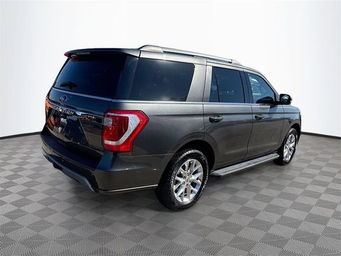 Used 2021 Ford Expedition XLT image 6