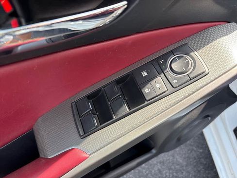 Used 2014 Lexus IS 350 w/ F Sport Package RWD image 21