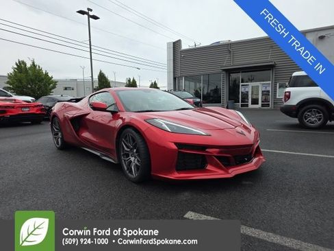 Used 2025 Chevrolet Corvette Z06 RWD image 1