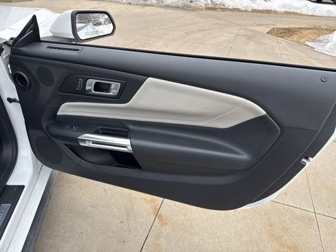 Used 2024 Ford Mustang Premium image 32