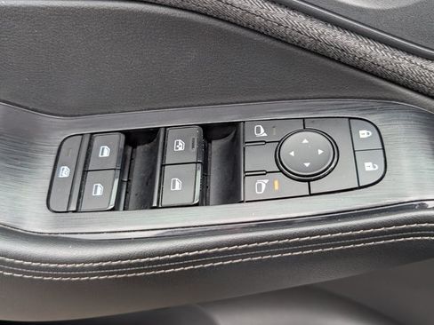 Certified 2023 Nissan Rogue SV AWD/4WD image 18
