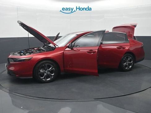 Used 2023 Honda Accord EX image 38