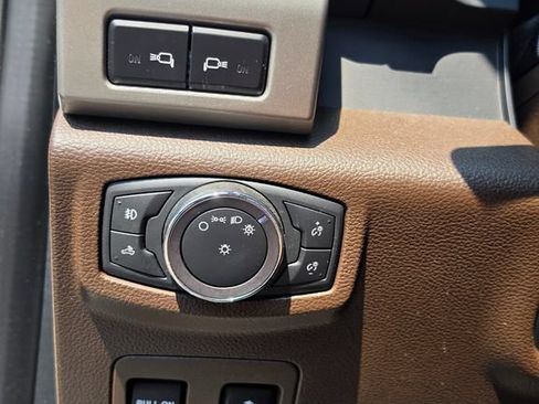 Used 2019 Ford F150 King Ranch w/ Equipment Group 601A Luxury AWD/4WD image 12