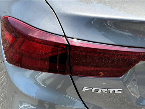 Used 2023 Kia Forte LXS FWD image 23