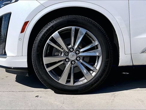 Used 2020 Cadillac XT6 Premium Luxury FWD image 10