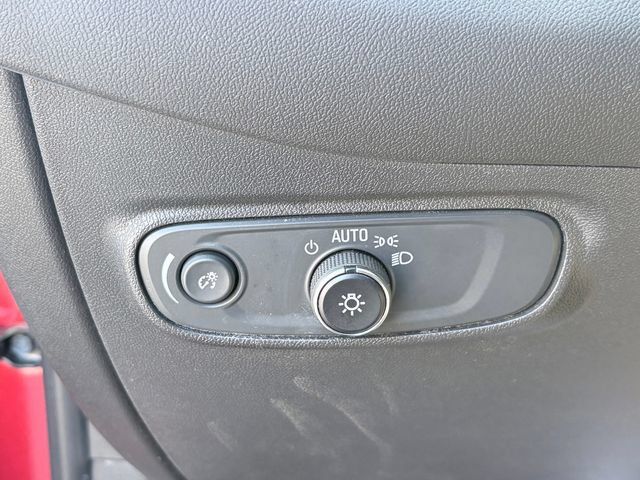Used 2023 Chevrolet Equinox LT FWD image 23