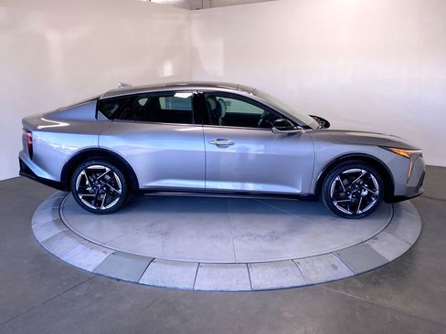 New 2026 Kia K4 GT-Line FWD image 6