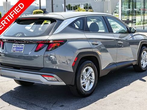 Certified 2025 Hyundai Tucson SE FWD image 6