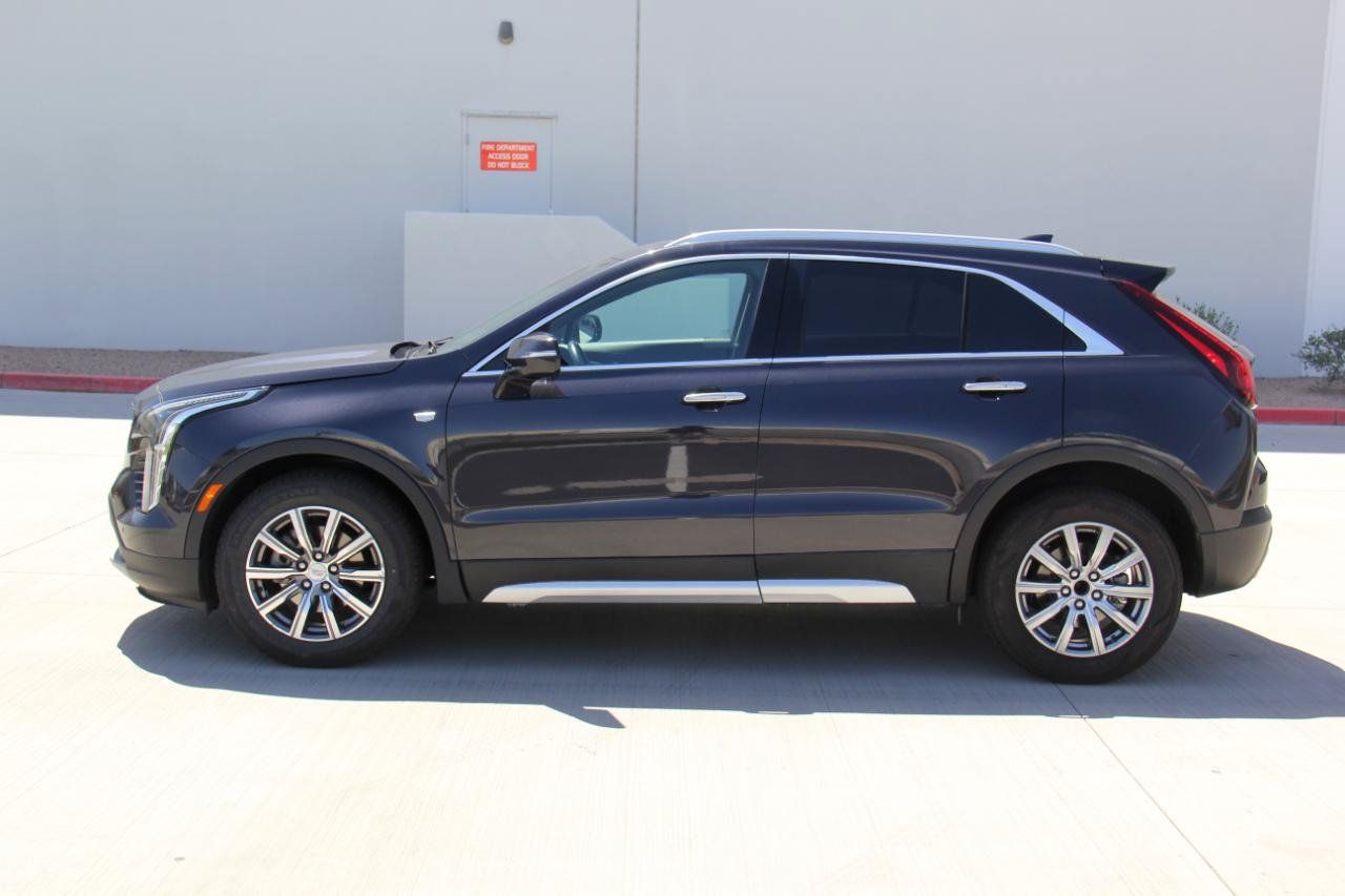 Used 2022 Cadillac XT4 Premium Luxury w/ Driver Awareness Package FWD image 8