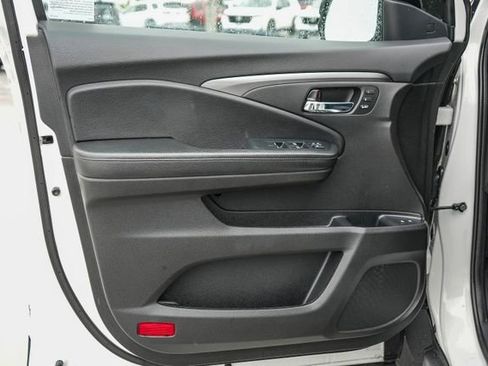 Certified 2022 Honda Pilot Special Edition image 23