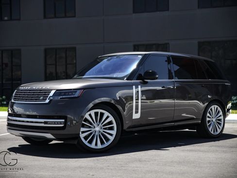 Used 2023 Land Rover Range Rover Long Wheelbase First Edition AWD/4WD image 3