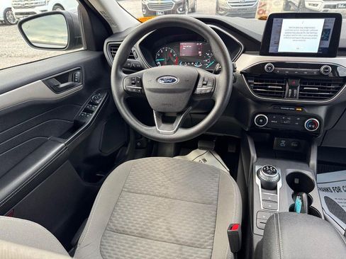 Used 2022 Ford Escape SE image 13