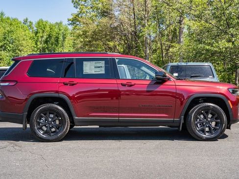 New 2026 Jeep Grand Cherokee L 4WD image 4
