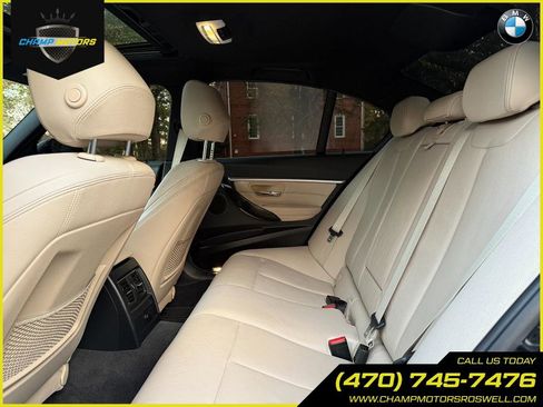 Used 2017 BMW 330i Sedan w/ Premium Package image 15