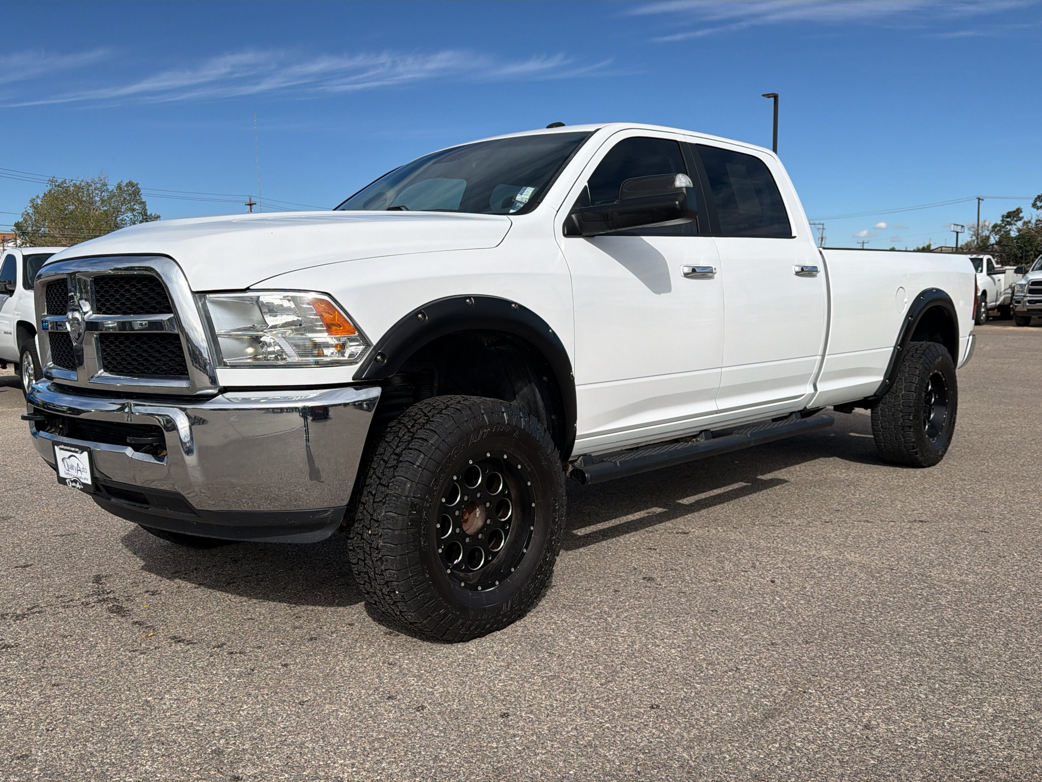 Used 2018 RAM 3500 SLT AWD/4WD image 3