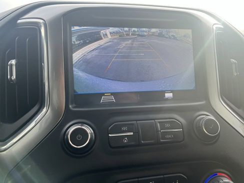 Used 2021 Chevrolet Silverado 1500 LT image 16