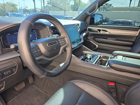 Used 2024 Jeep Wagoneer Series II w/ Convenience Group I image 14