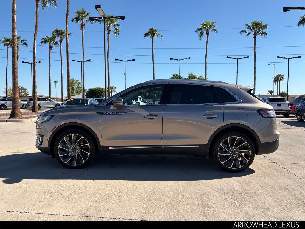 Used 2019 Lincoln Nautilus Reserve w/ Ultimate Package AWD/4WD image 3
