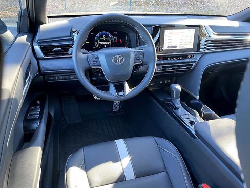 Certified 2025 Toyota Camry SE image 12