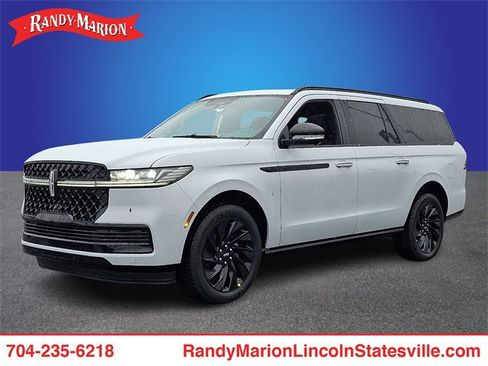New 2025 Lincoln Navigator L Reserve w/ Jet Appearance Package image 1