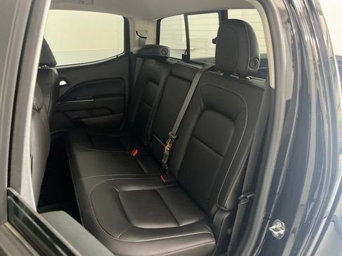 Used 2022 GMC Canyon Elevation w/ Elevation Premium Package AWD/4WD image 19
