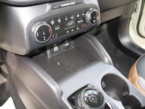 Used 2024 Ford Bronco Sport Outer Banks w/ Tech Package image 46