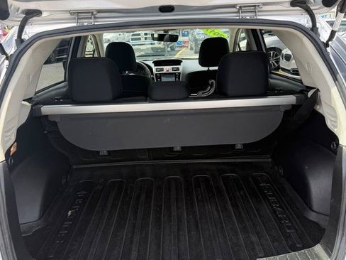 Used 2017 Subaru Crosstrek 2.0i Premium w/ Moonroof Package AWD/4WD image 9