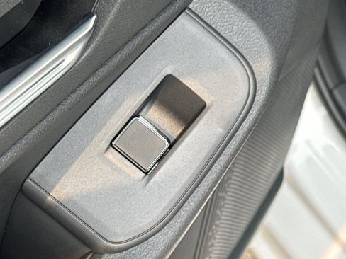 New 2026 Nissan Sentra SV w/ SV Convenience Package FWD image 29