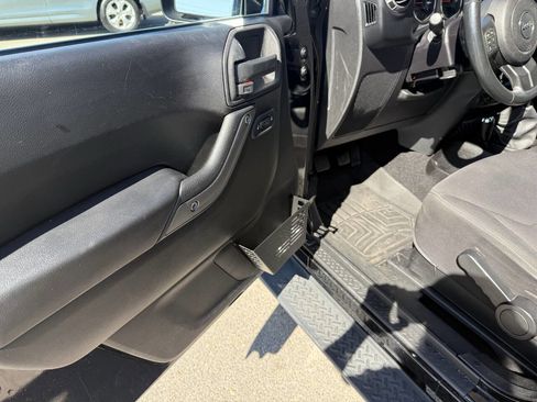 Used 2013 Jeep Wrangler Sport image 10