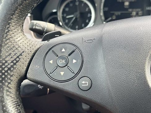Used 2010 Mercedes-Benz E 350 Sedan image 24