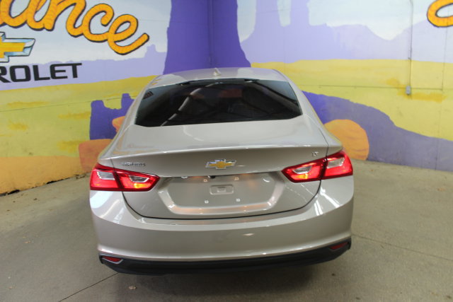Used 2023 Chevrolet Malibu LT FWD image 7