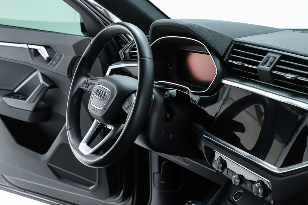 Used 2023 Audi Q3 2.0T Premium Plus w/ Premium Plus Package AWD/4WD image 85