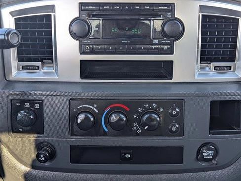 Used 2007 Dodge Ram 2500 Truck SLT w/ Trailer Tow Group AWD/4WD image 16