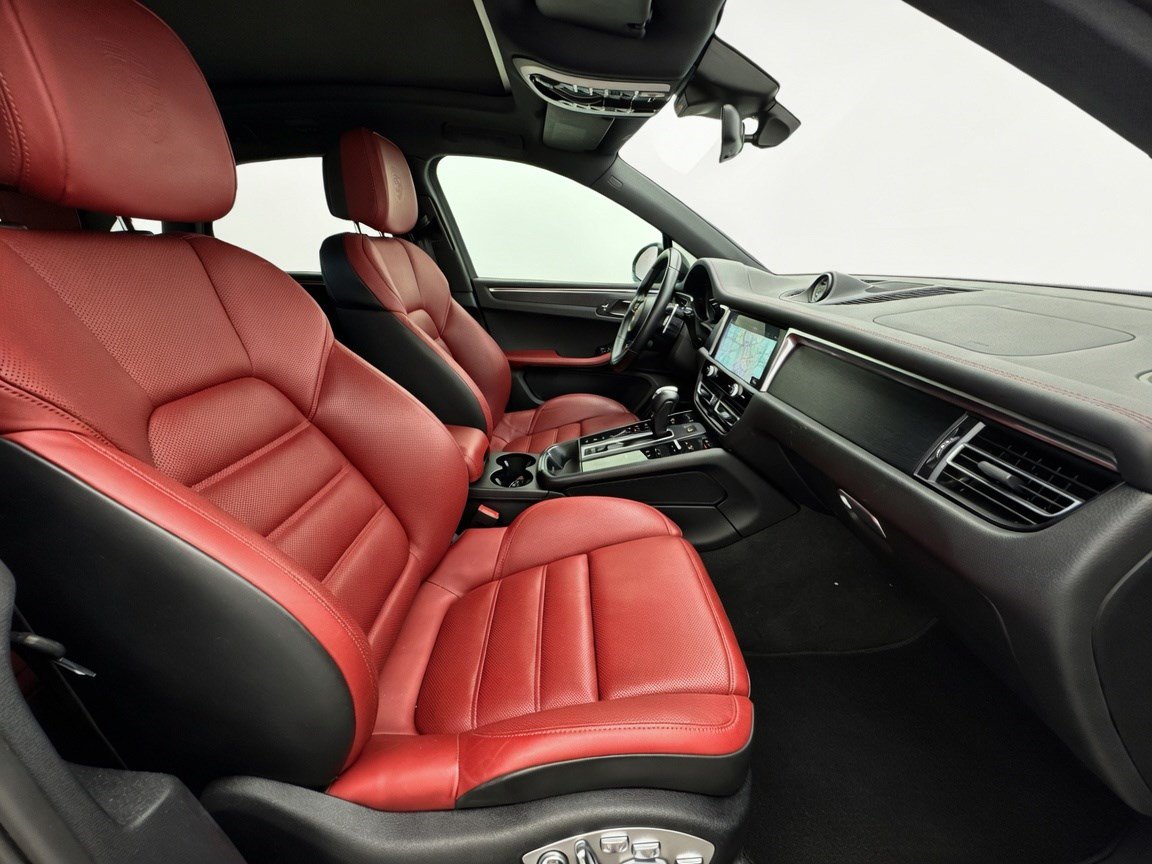 Used 2022 Porsche Macan GTS AWD/4WD image 20